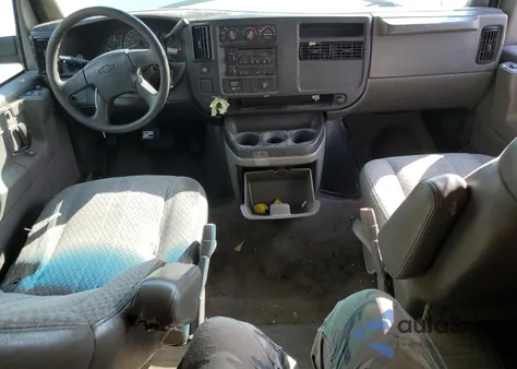 2006 Chevrolet Express G3500 from USA, damaged, VIN 1GAHG35UX61180580